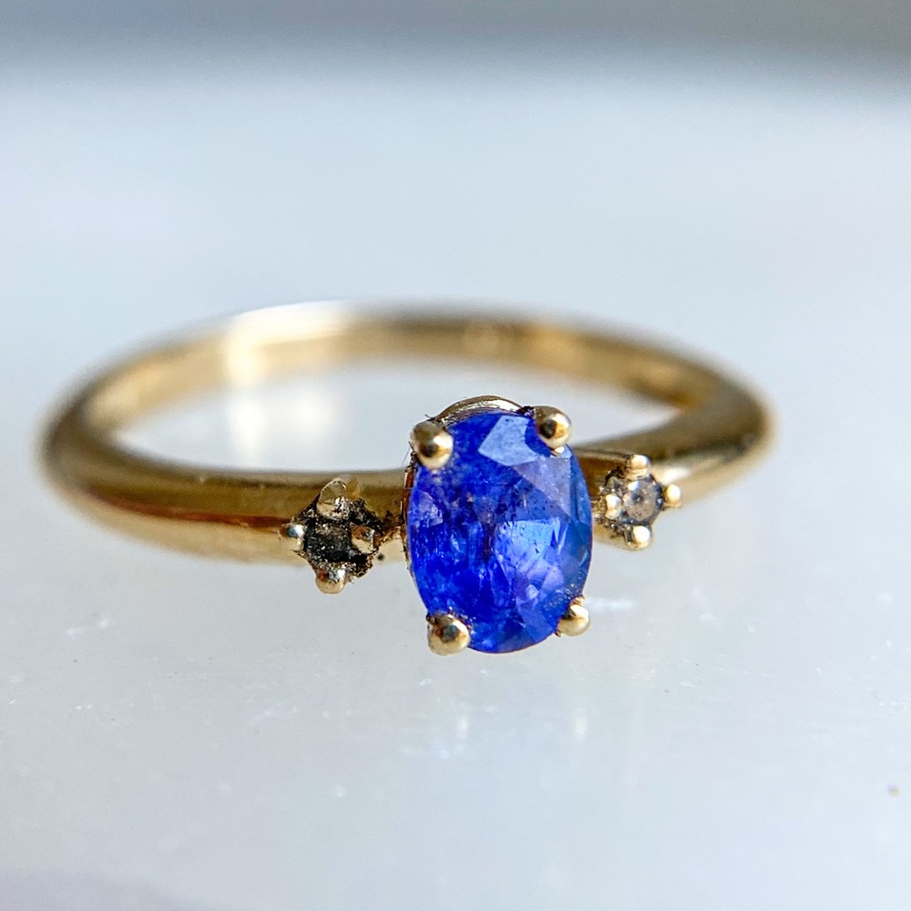 14K Gold Tanzanite and Champagne Diamond Ring